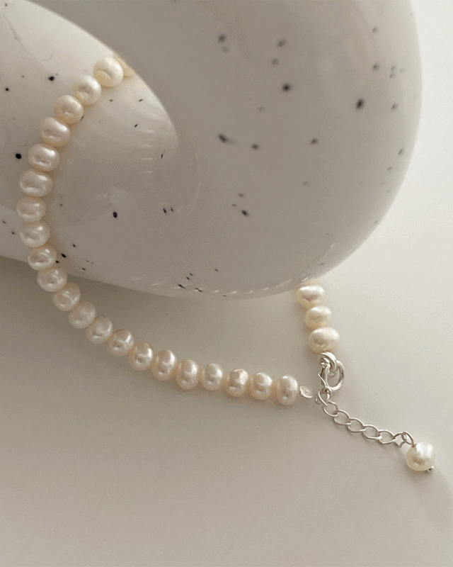 엣더룸 - [92.5 silver,담수진주] ugly pearl bracelet (2color)